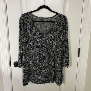 PLUS SIZE Lane Bryant Ruched Ultra Flattering Top